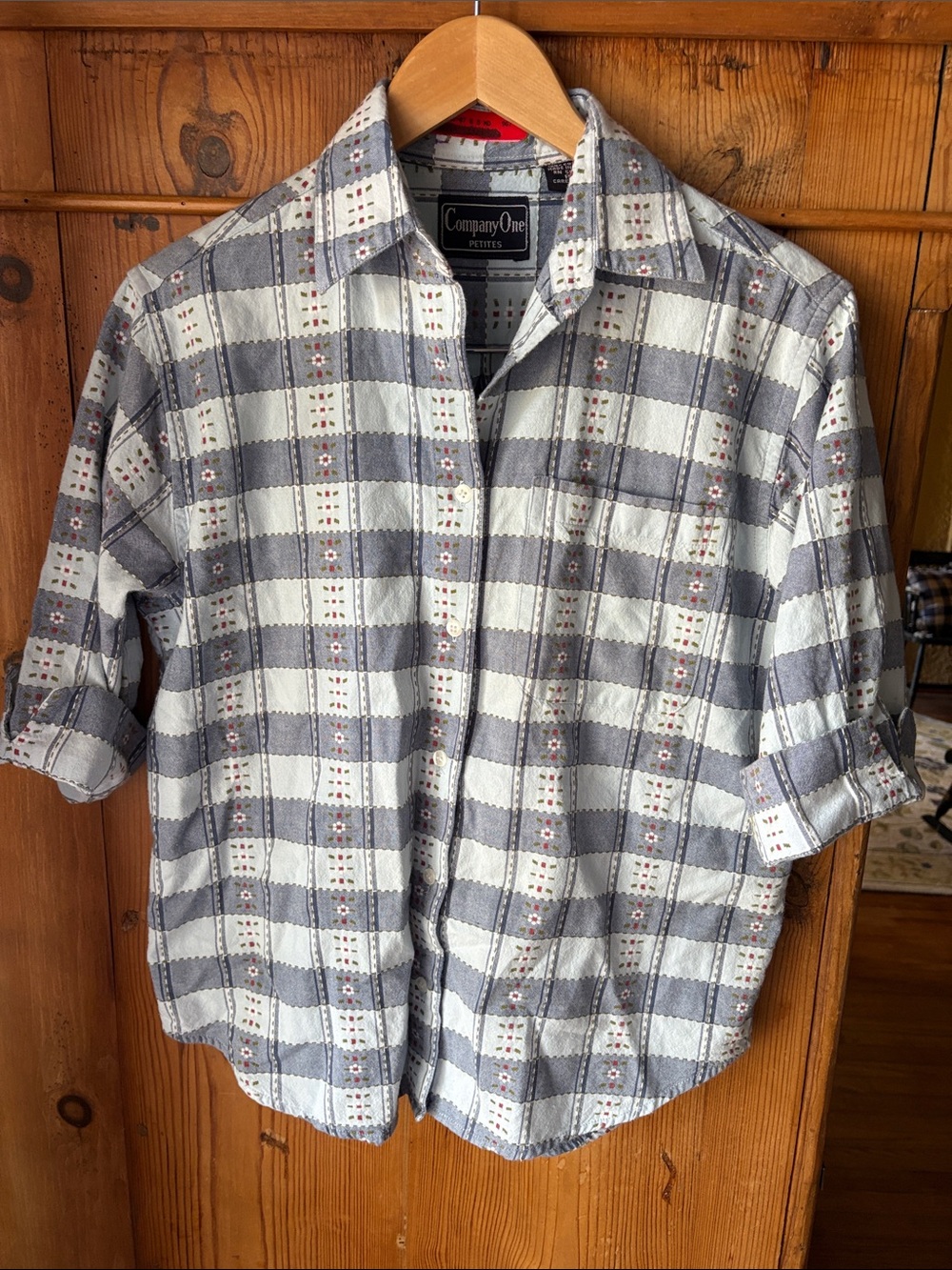 100 % Cotton Gray & White Plaid Casual Button-Down Shirt